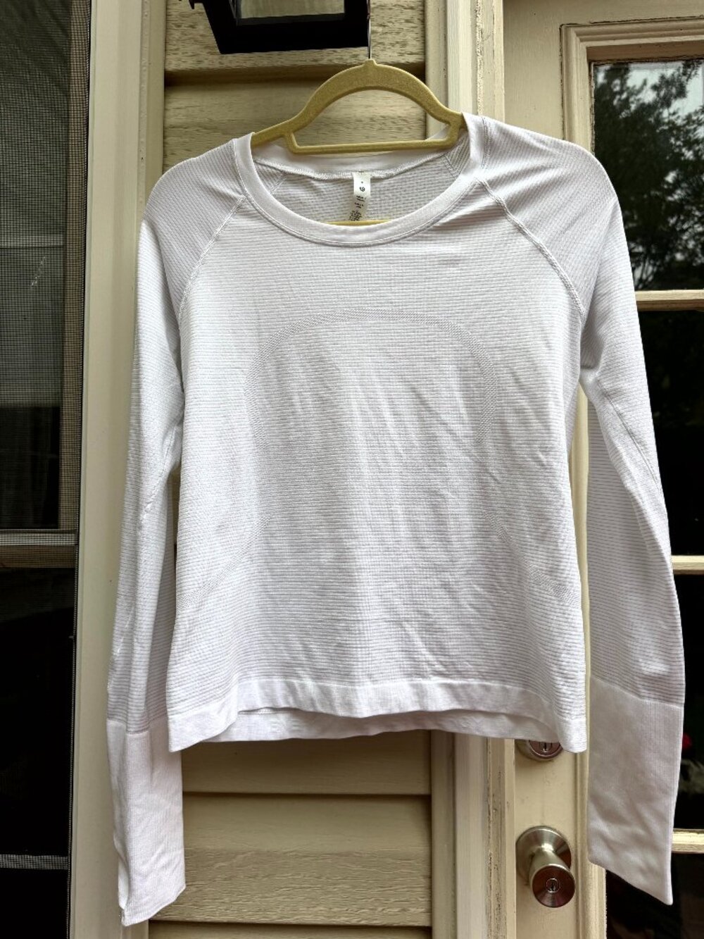 Lululemon White Long Sleeve Swiftly Tech Shirt Women's Size 8